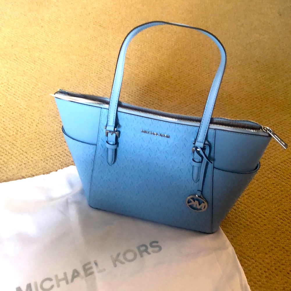 NWT Michael Kors Charlotte Shoulder Bag w/dust bag